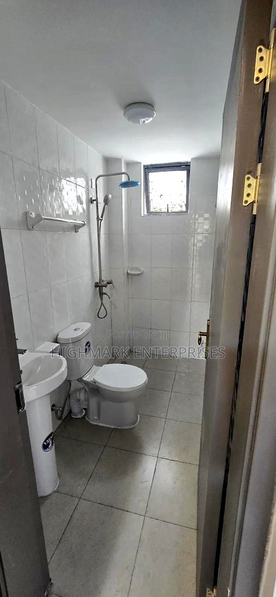 6bdrm House in Kahawa for sale - Image 3