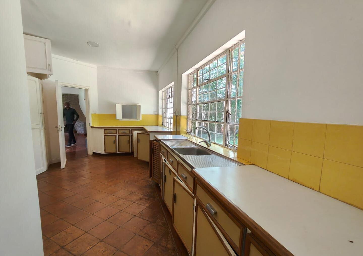 4BR Garden Home with Parking
