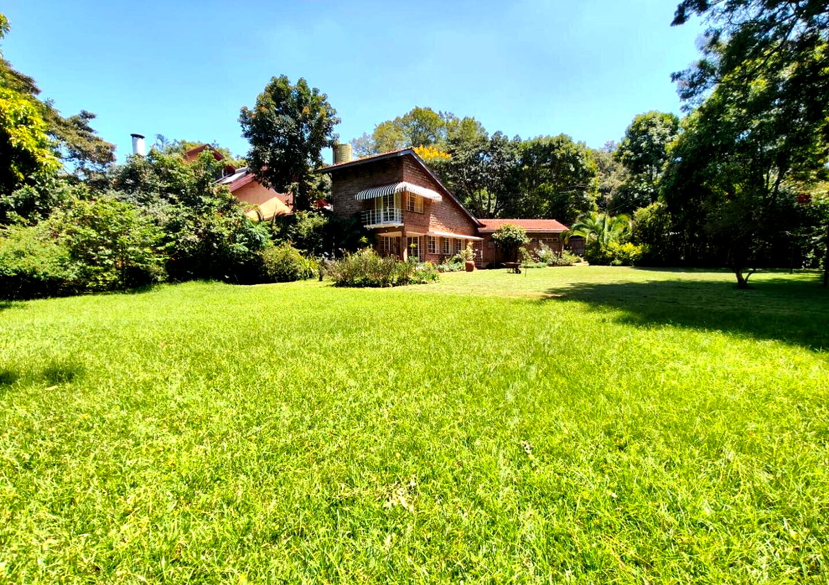 4BR Garden Home with Parking