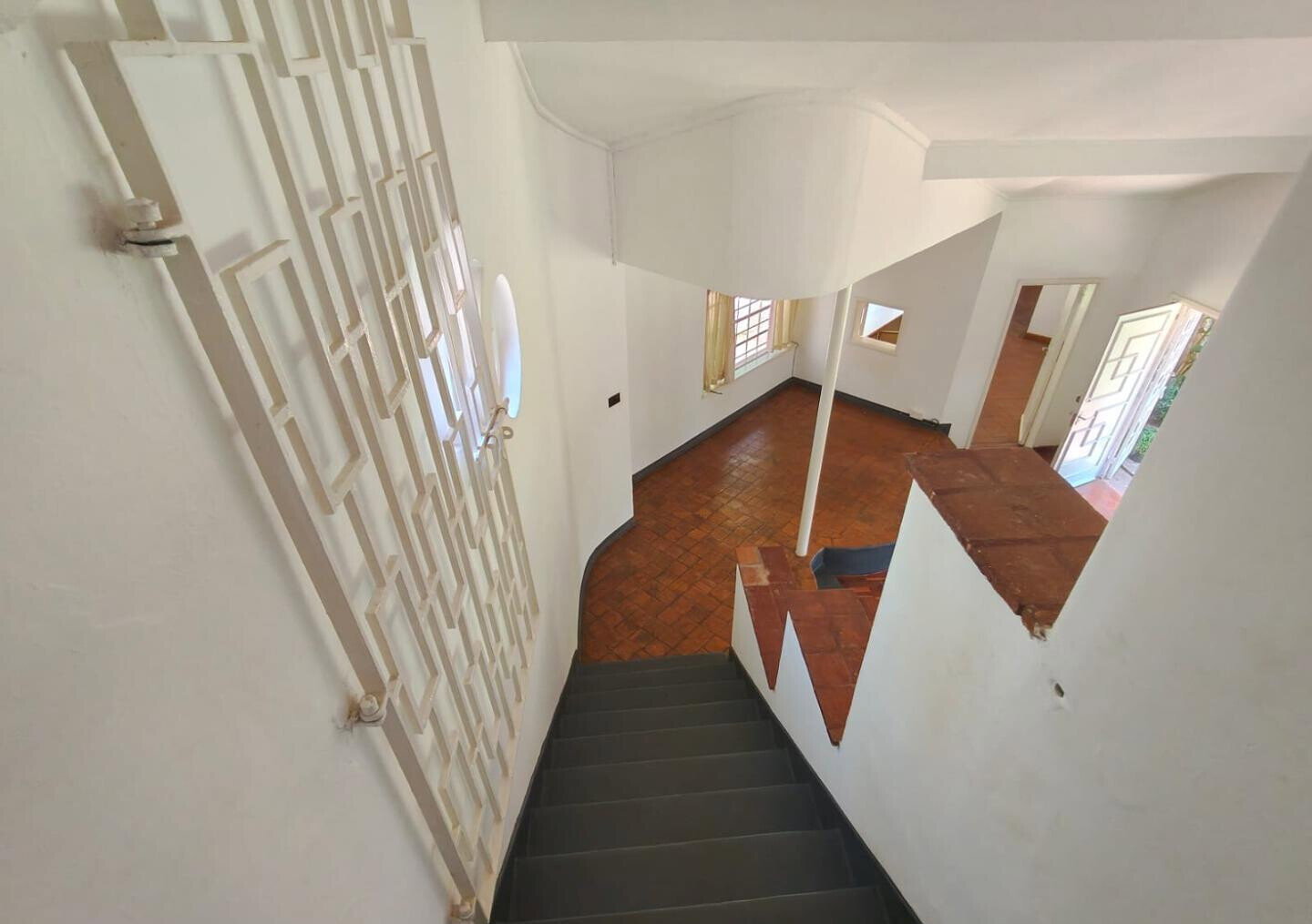 4BR Garden Home with Parking