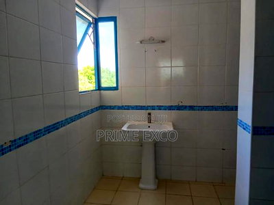 3bdrm Apartment in Nyali for rent - Image 5