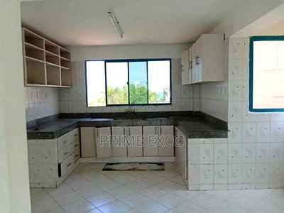 3bdrm Apartment in Nyali for rent - Image 13