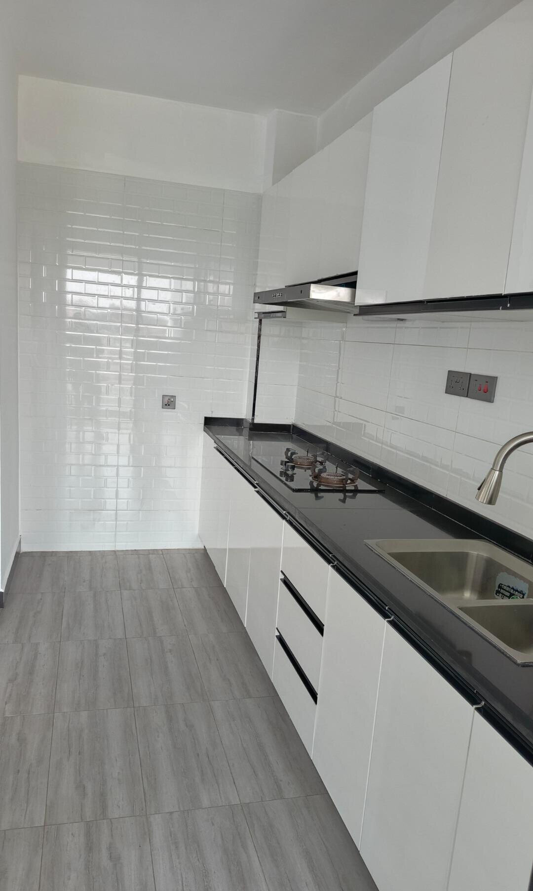 2BR on Agwings Kodhek Road with Pool & Generator - Kilimani
