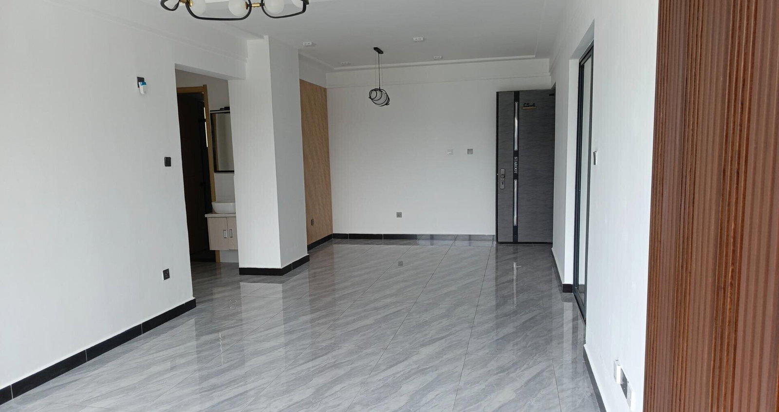 2BR on Agwings Kodhek Road with Pool & Generator - Kilimani