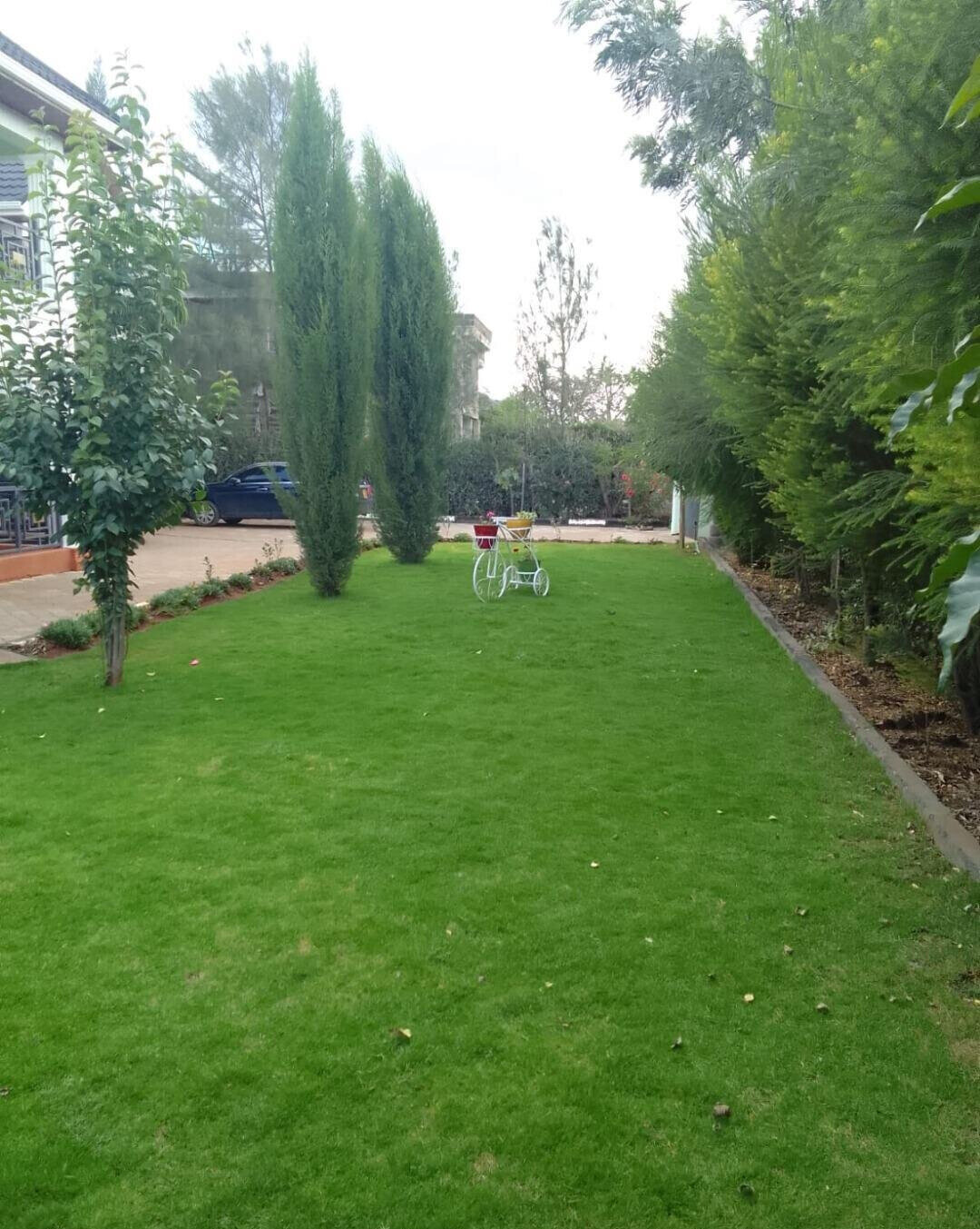 Quarter-Acre 5BR Townhouse with Private Garden - Syokimau