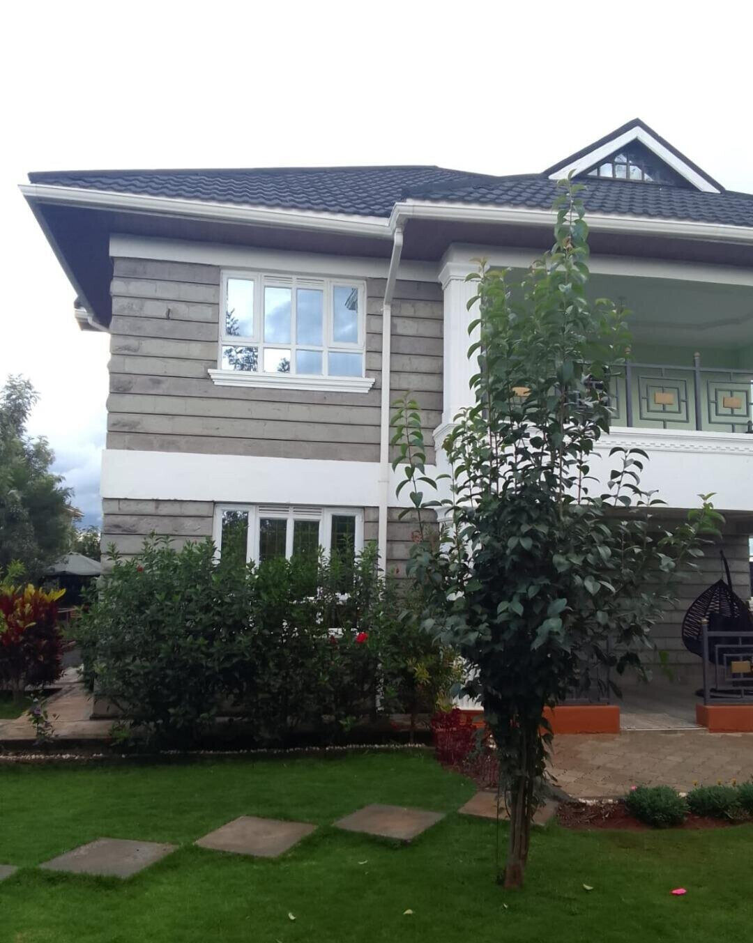 Quarter-Acre 5BR Townhouse with Private Garden - Syokimau
