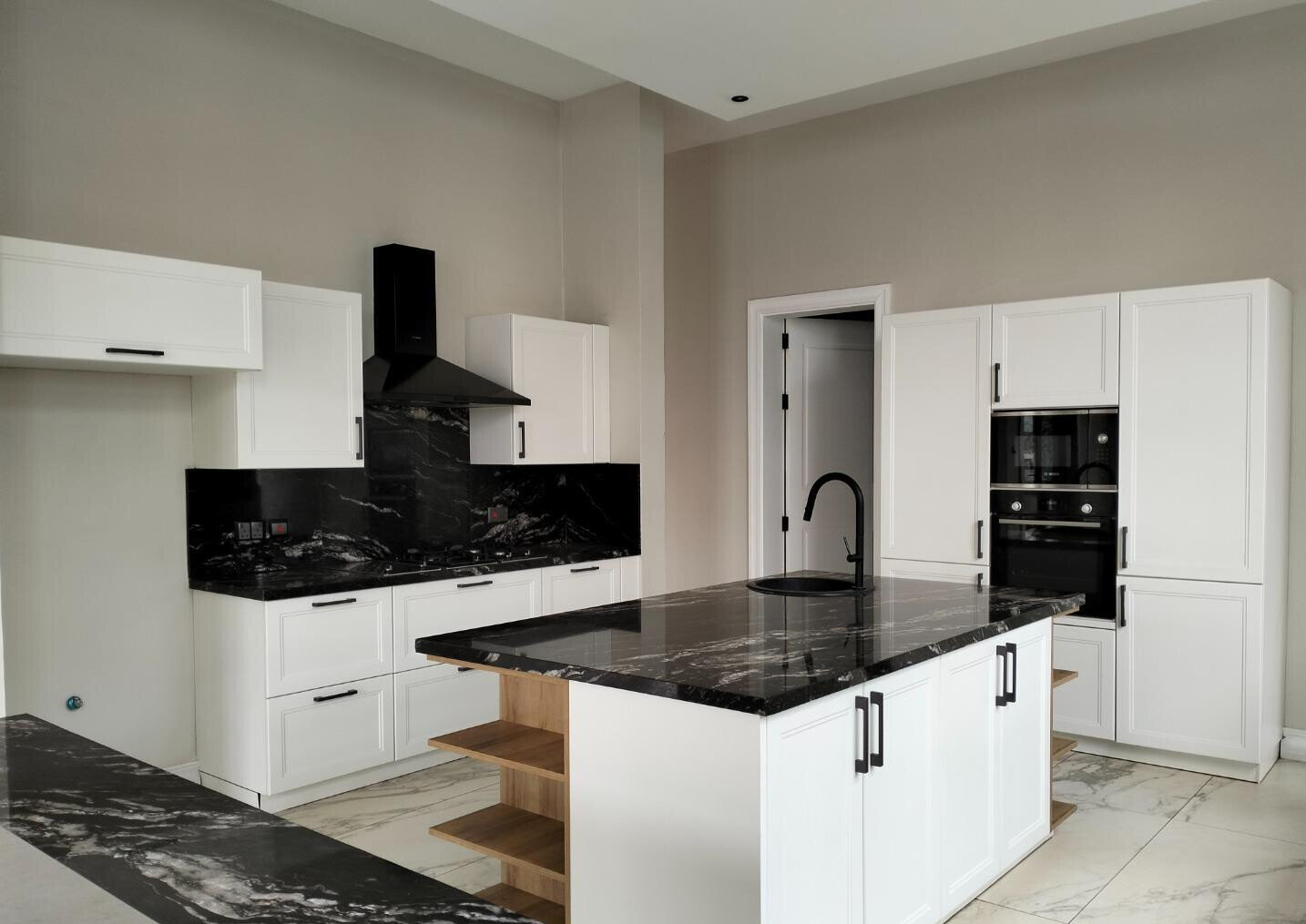 Newly Built 4BR Townhouse with Heated Pool & Gym - Loresho