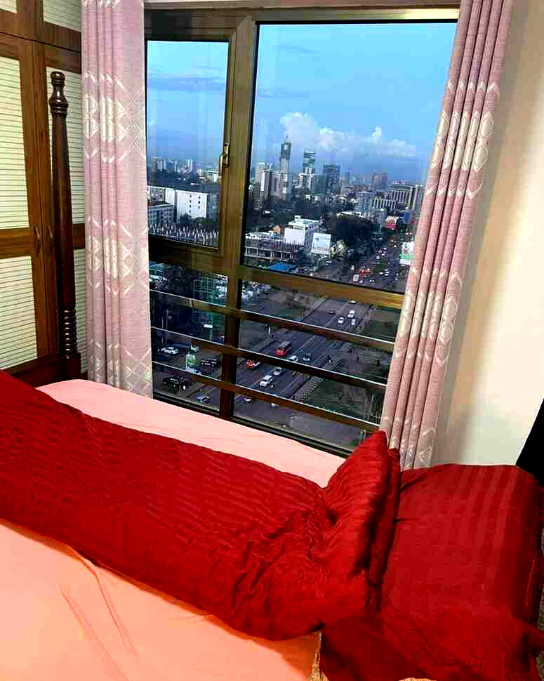 Penthouse 2BR+DSQ with Pool & Gym - Kilimani