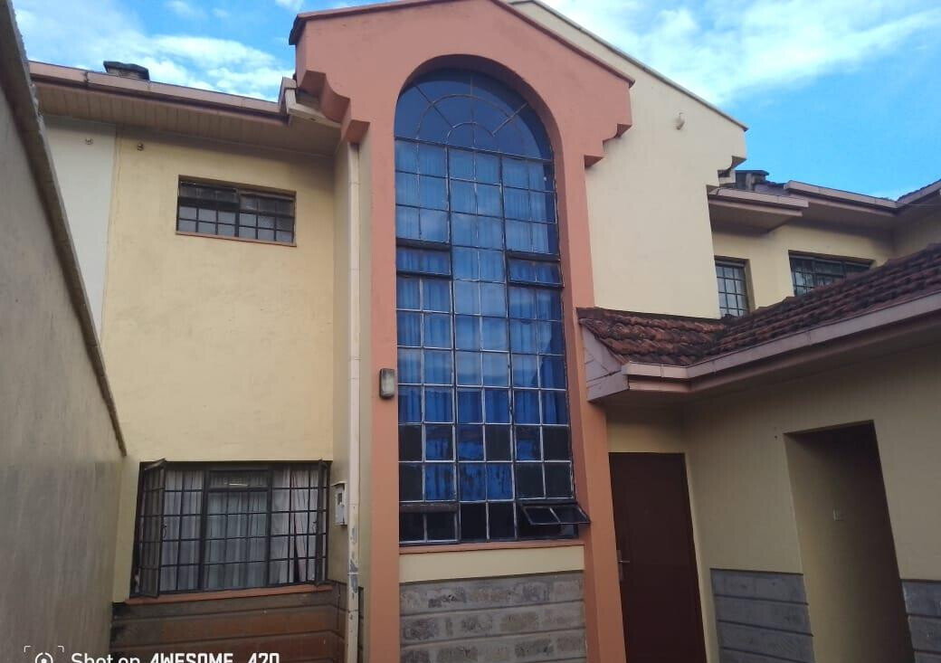 4BR Townhouse with Pool, Gym & Pet-Friendly Garden – Langata