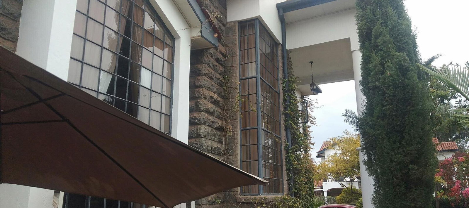 4-Bed Townhouse with Expansive Garden & DSQ – Karen
