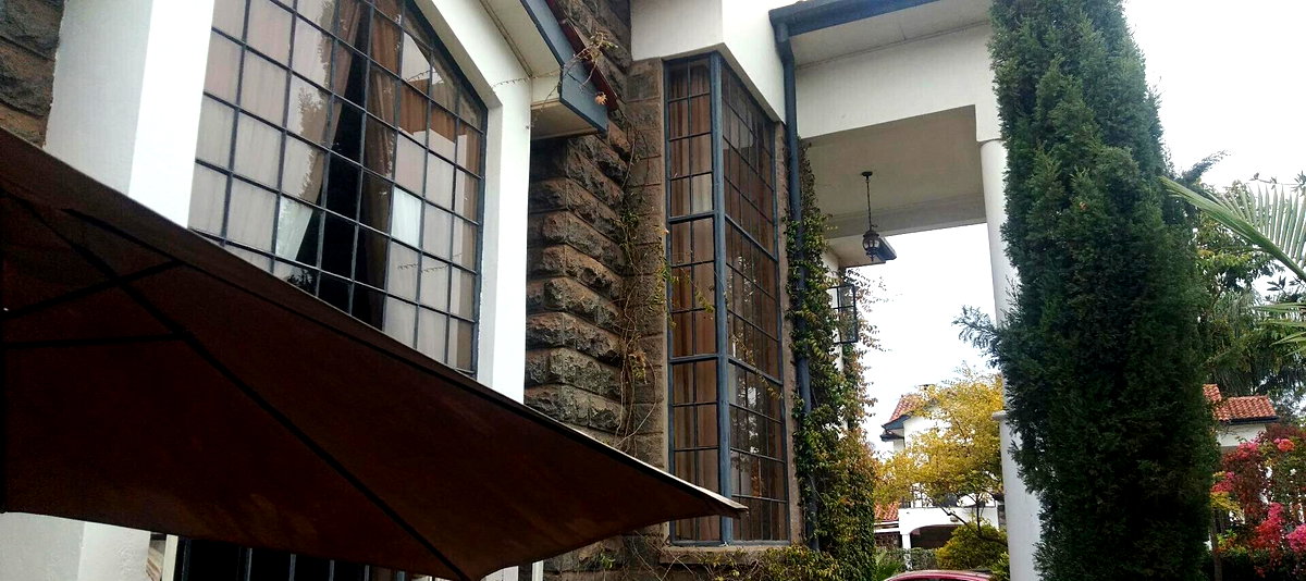 4-Bed Townhouse with Expansive Garden & DSQ – Karen