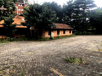 One Acre Prime Commercial Land For Sale At Upper Hill - Image 1
