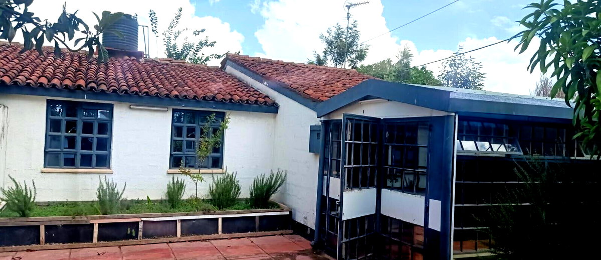 3BR Bungalow Townhouse in BuruBuru Phase 4 - Ready to Move In