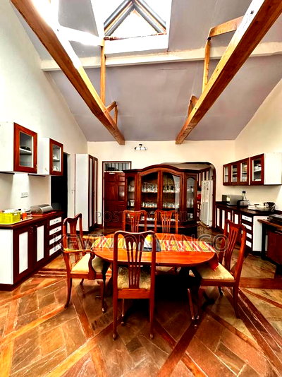 5bdrm Bungalow in Karen for sale - Image 7