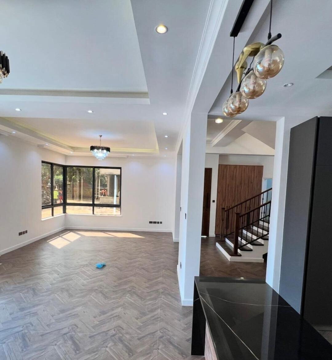 Newly Built 4-Ensuite Townhouse with Rooftop Terrace - Lavington