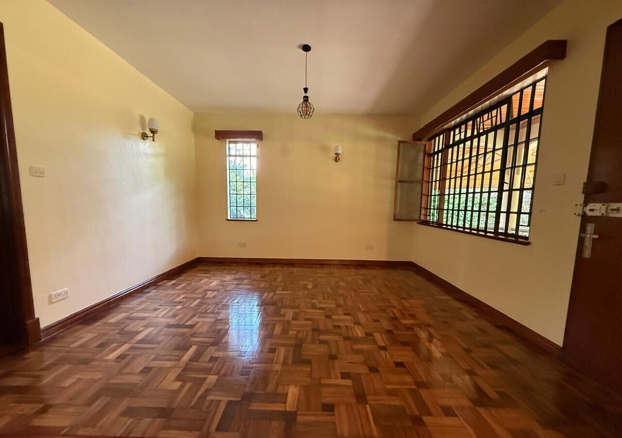 6BR Townhouse with Garden at KSh 140M