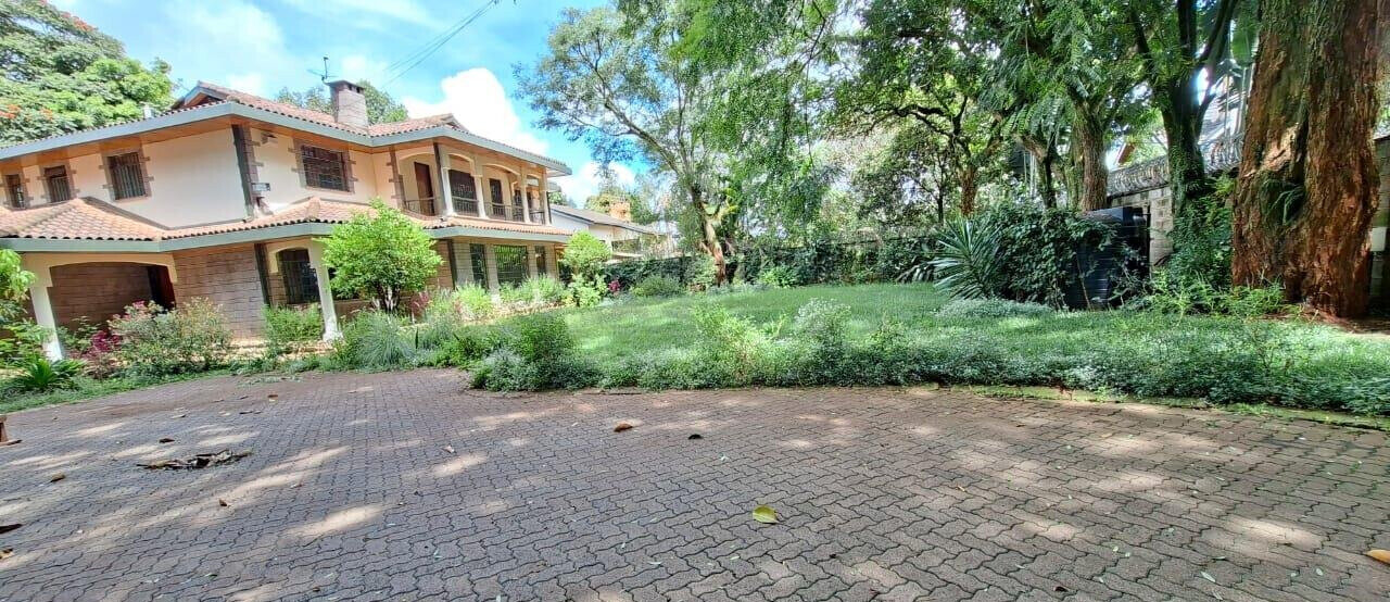 6BR Townhouse with Garden at KSh 140M