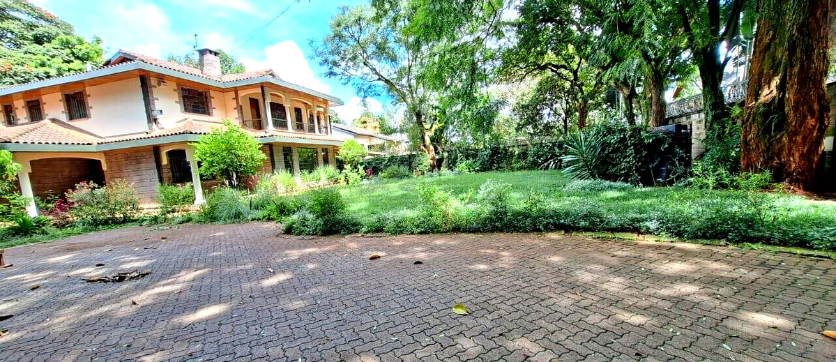 6BR Townhouse with Garden at KSh 140M