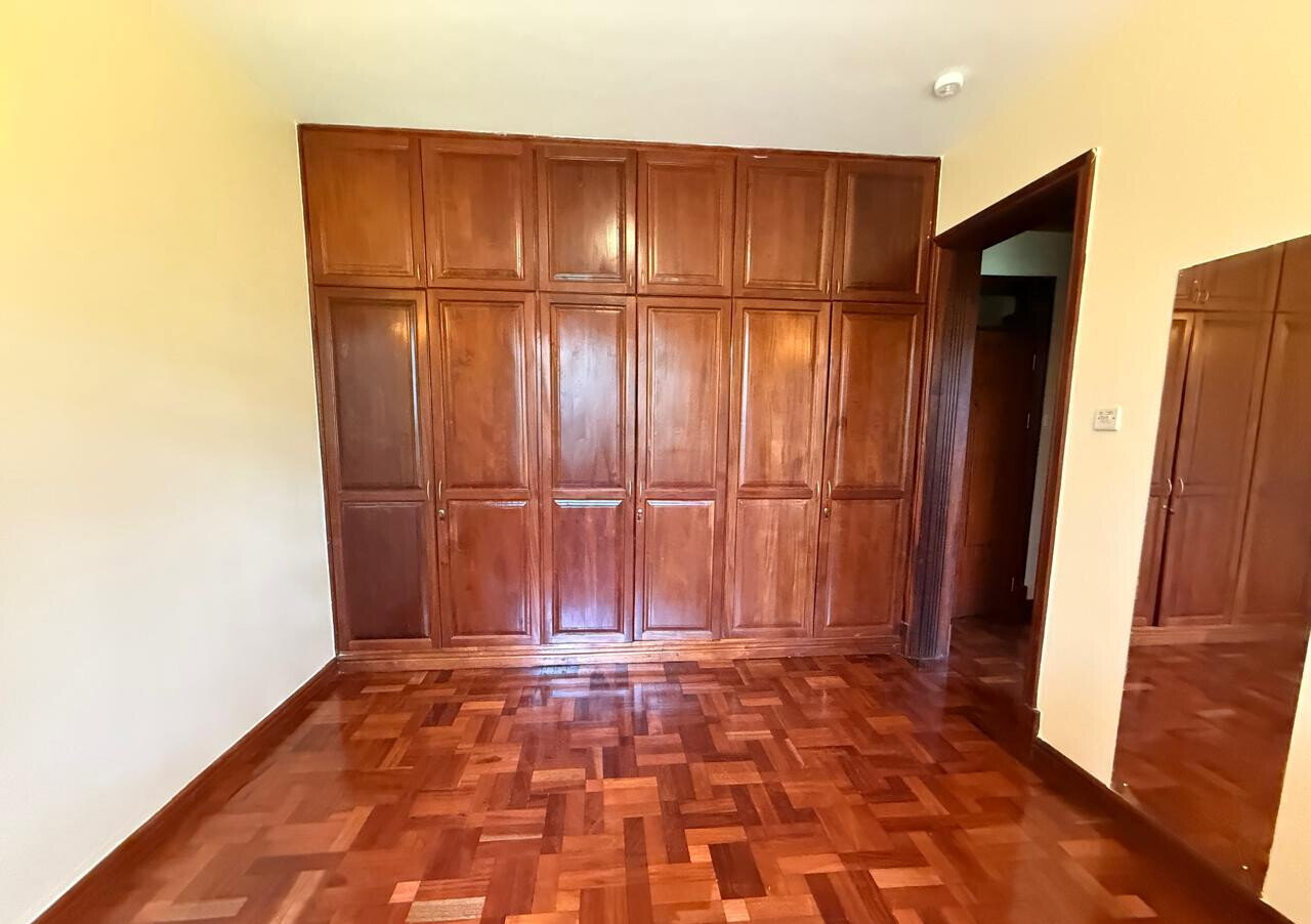 6BR Townhouse with Garden at KSh 140M