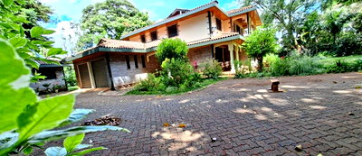 6BR Townhouse with Garden at KSh 140M