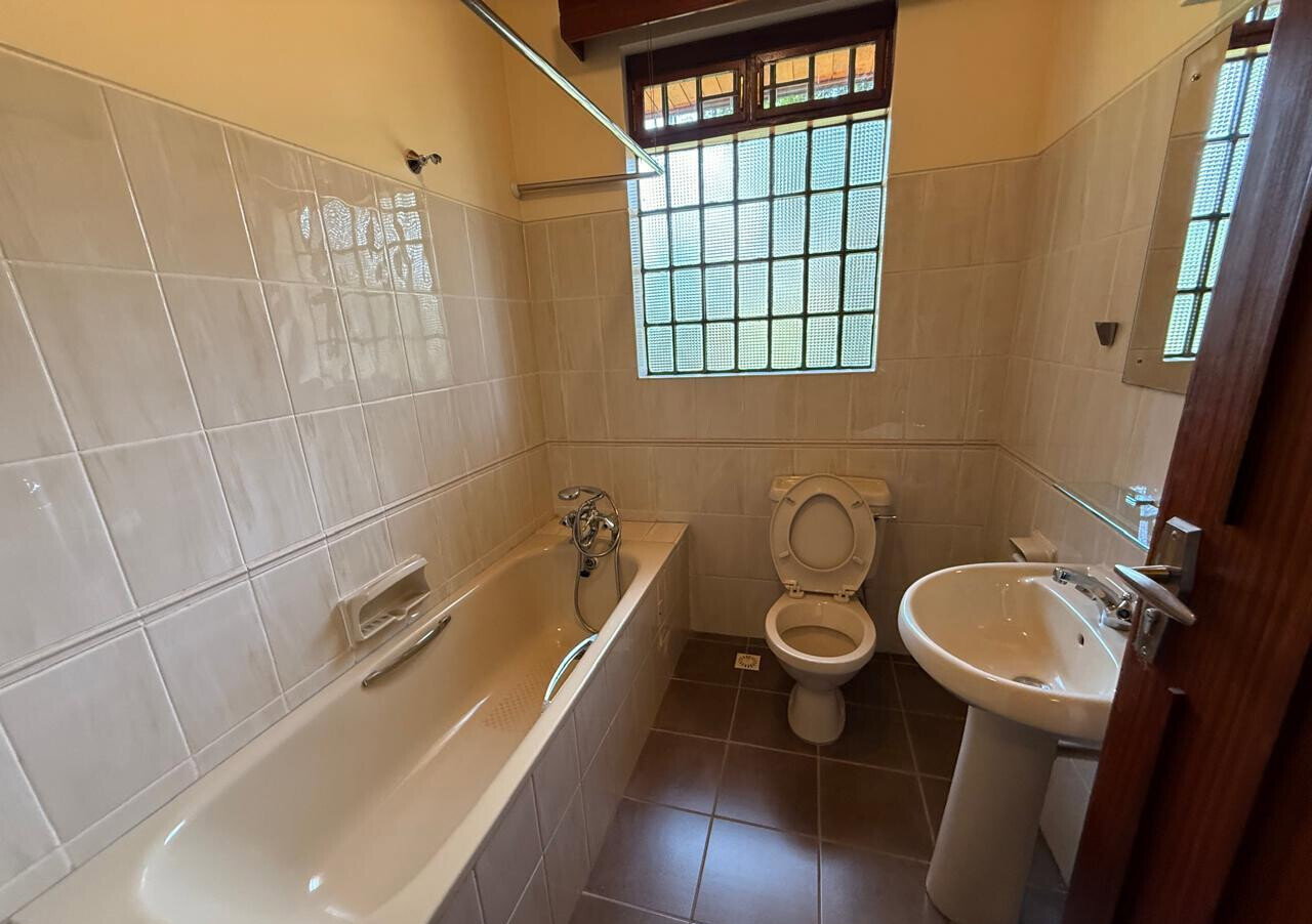 6BR Townhouse with Garden at KSh 140M