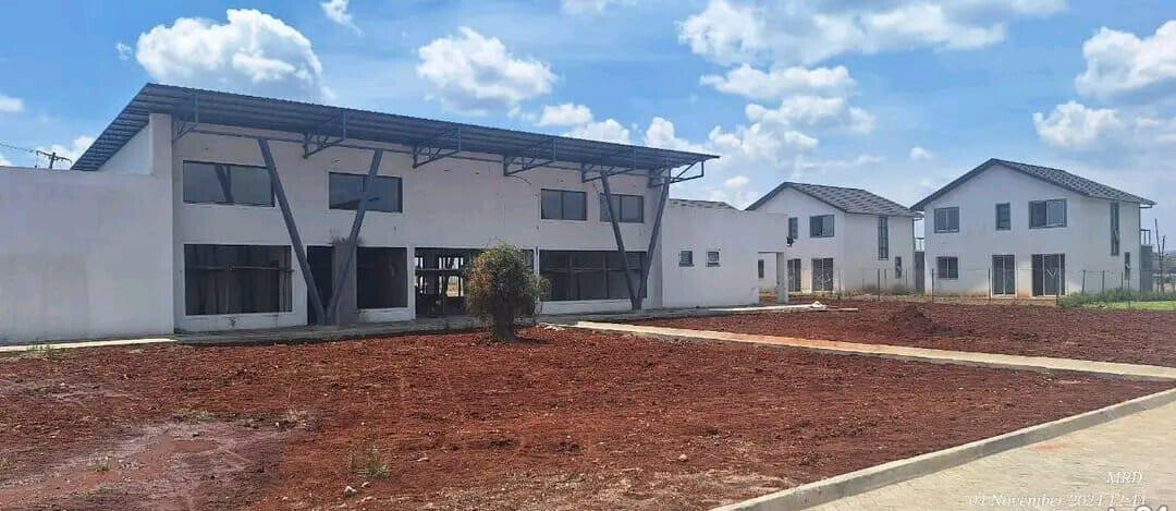 4BR All-Ensuite Villa with DSQ & Pool Access - Ongata Rongai