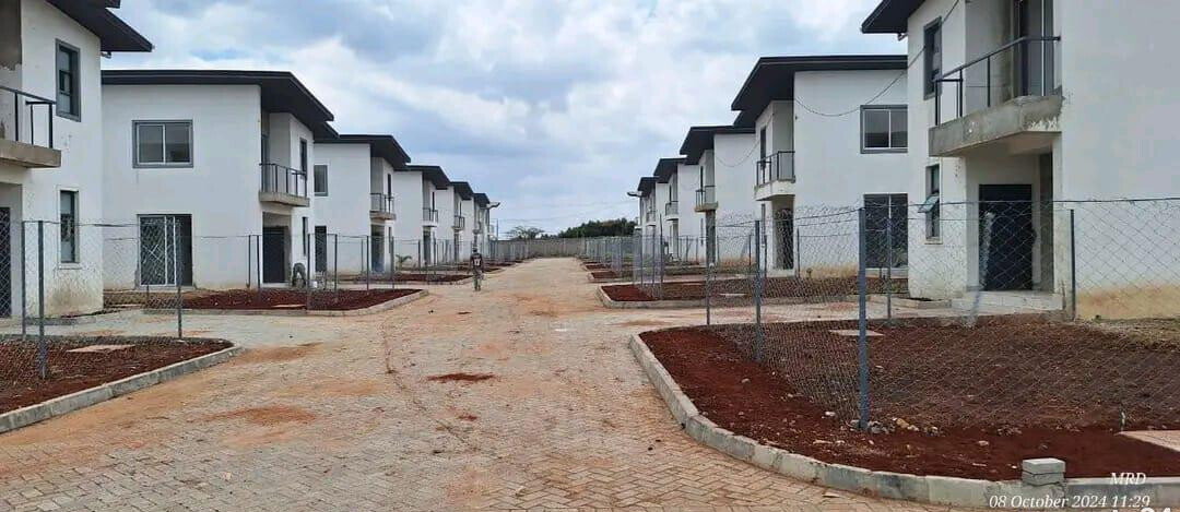 4BR All-Ensuite Villa with DSQ & Pool Access - Ongata Rongai