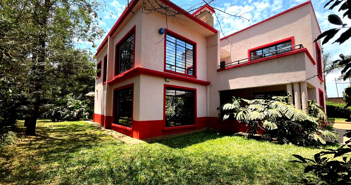 4BR All-Ensuite Villa with Lush Garden & Backup Power - New Runda