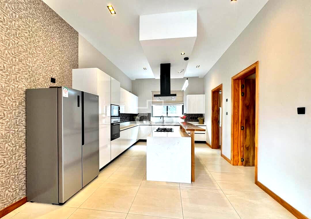 4BR Villa with Italian Kitchen & Private Garden - Loresho