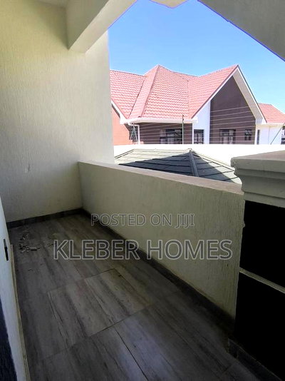 4bdrm Villa in Membley for sale - Image 12