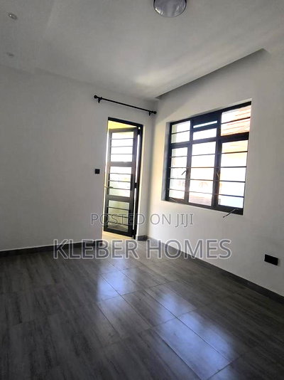 4bdrm Villa in Membley for sale - Image 17