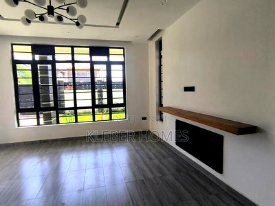 4bdrm Villa in Membley for sale - Image 7