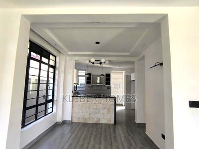 4bdrm Villa in Membley for sale - Image 3