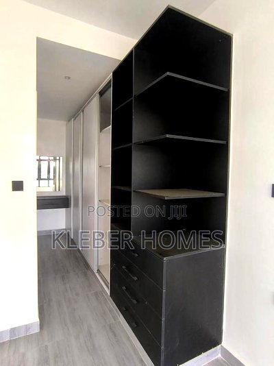 4bdrm Villa in Membley for sale - Image 13