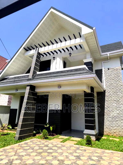 4bdrm Villa in Membley for sale - Image 1