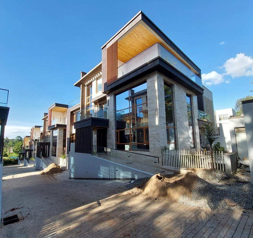 6-Bed Villa with Elevator & Panic Room - Lavington