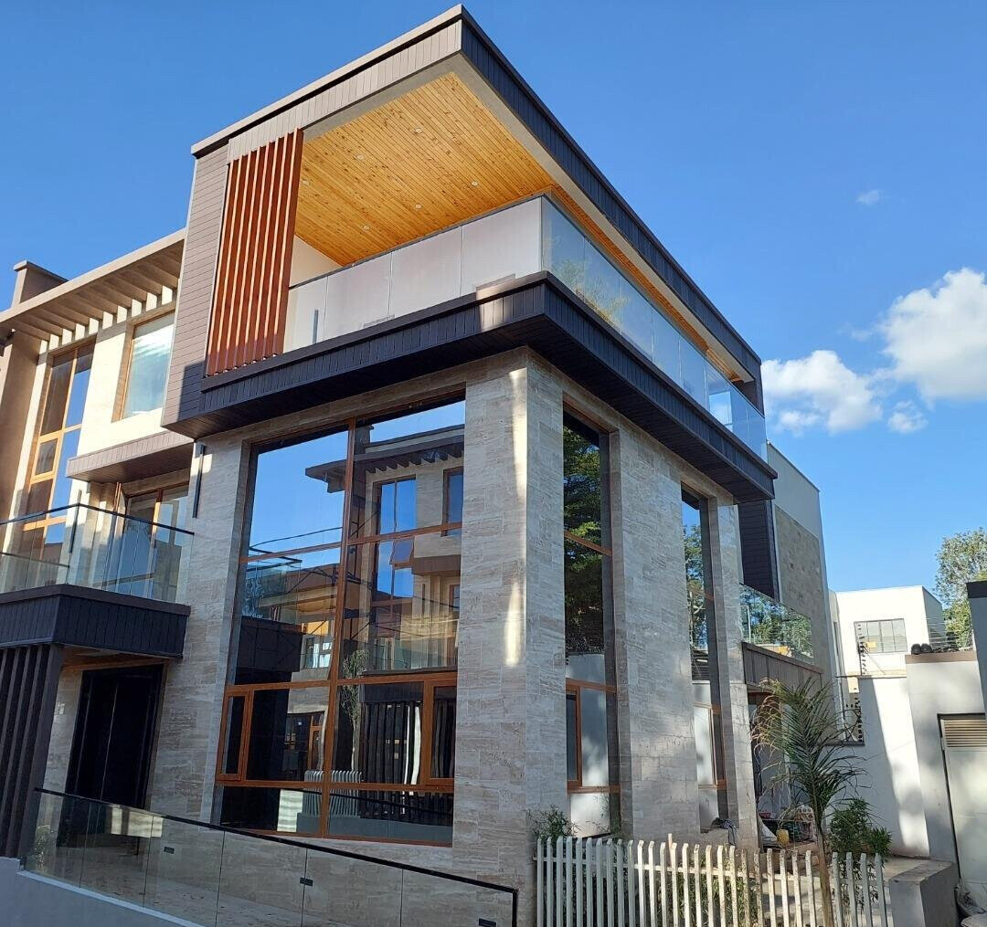 6-Bed Villa with Elevator & Panic Room - Lavington
