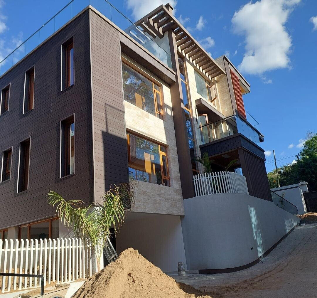 6-Bed Villa with Elevator & Panic Room - Lavington