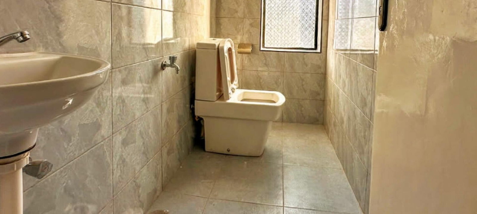Fully Renovated 4BR Townhouse in Gated Compound - BuruBuru