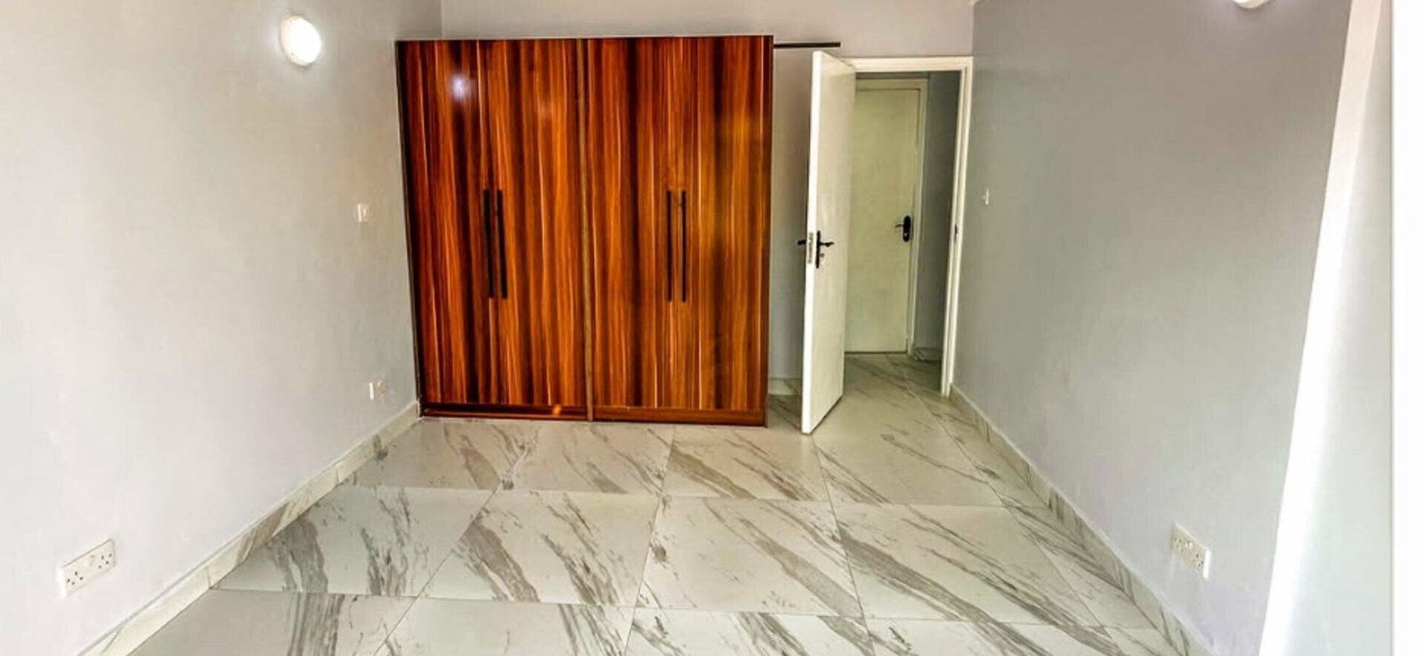Fully Renovated 4BR Townhouse in Gated Compound - BuruBuru