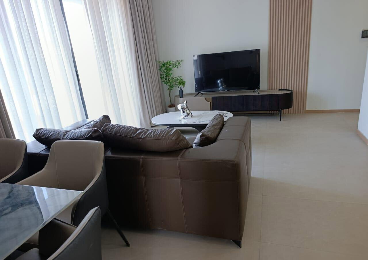 2BR in 136-Unit Westlands Complex with Heated Pool & Gym