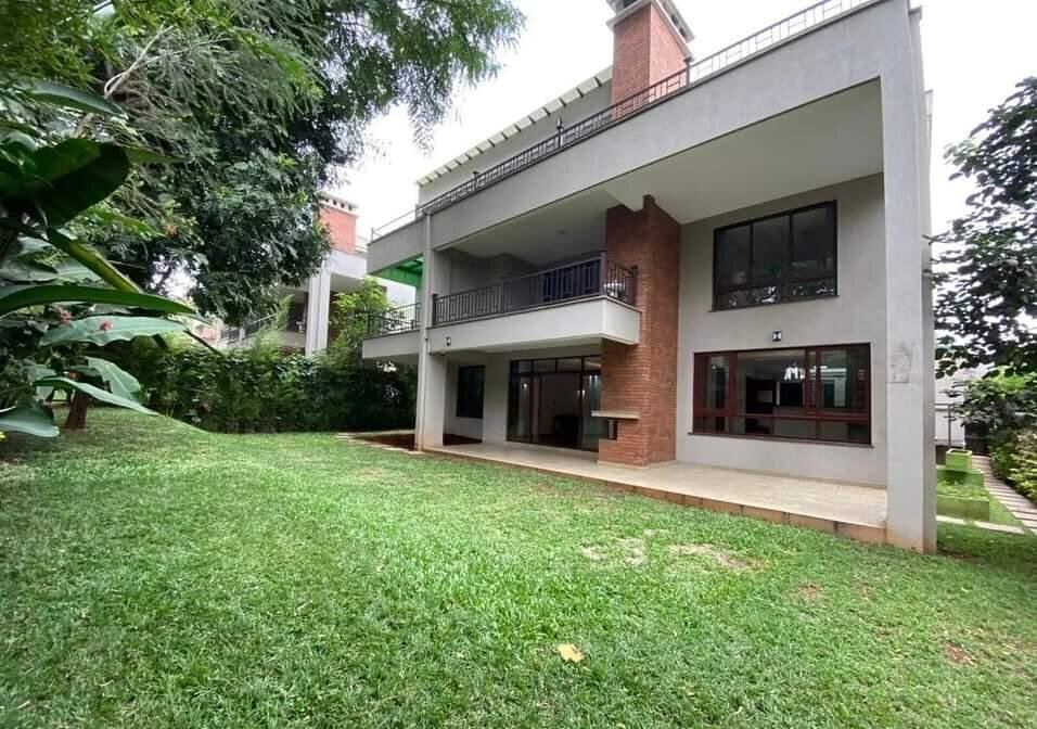 5-Ensuite Villa with DSQ & Generator in Leafy Lavington