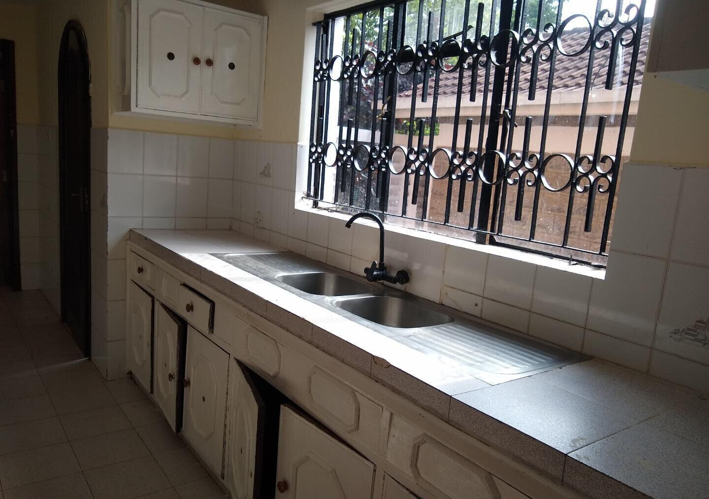 Half Acre Garden Home at KSh 300K