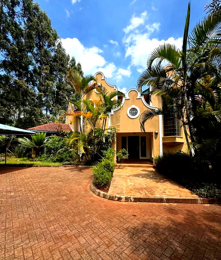 4BR All-Ensuite Townhouse with Guest Wing & Clubhouse - Runda