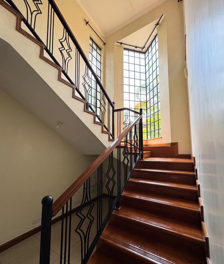 4BR All-Ensuite Townhouse with Guest Wing & Clubhouse - Runda