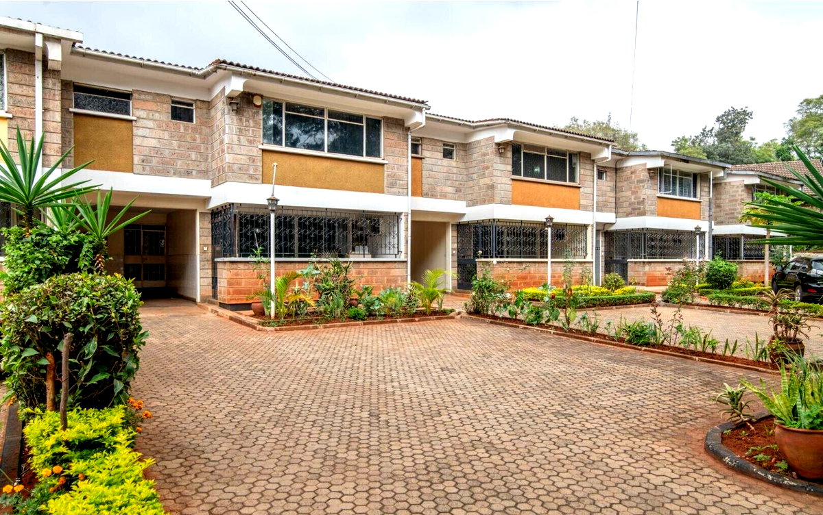 4BR Maisonette in 10-Home Gated Estate - Spring Valley