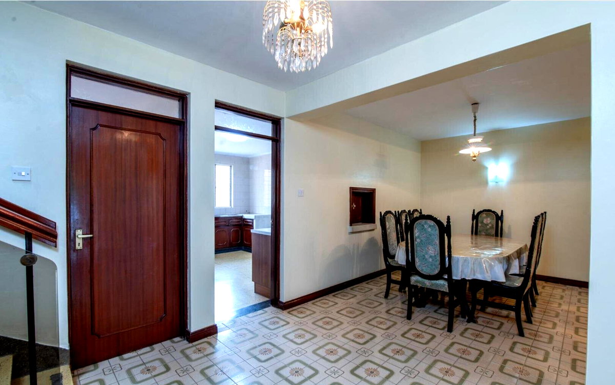 4BR Maisonette in 10-Home Gated Estate - Spring Valley