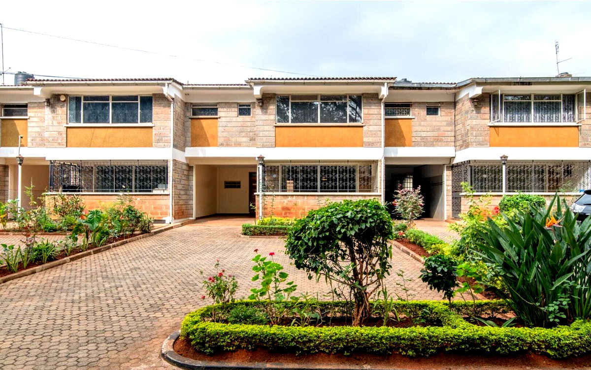 4BR Maisonette in 10-Home Gated Estate - Spring Valley