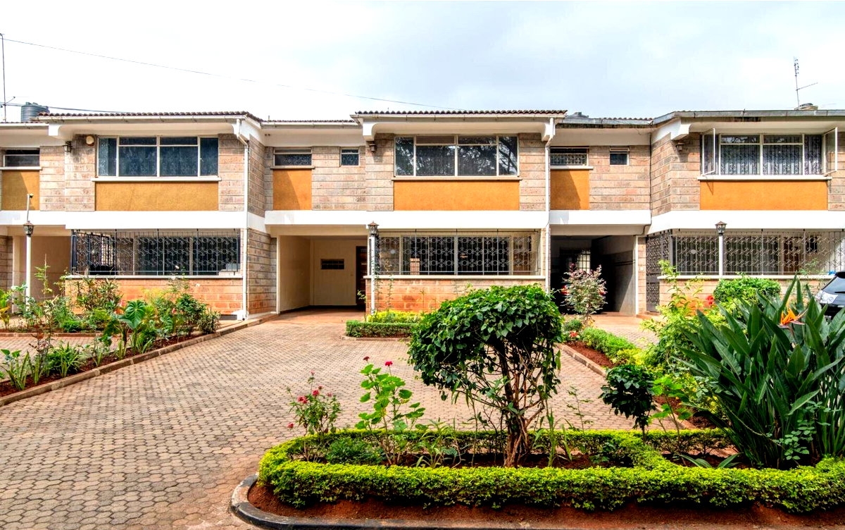 4BR Maisonette in 10-Home Gated Estate - Spring Valley