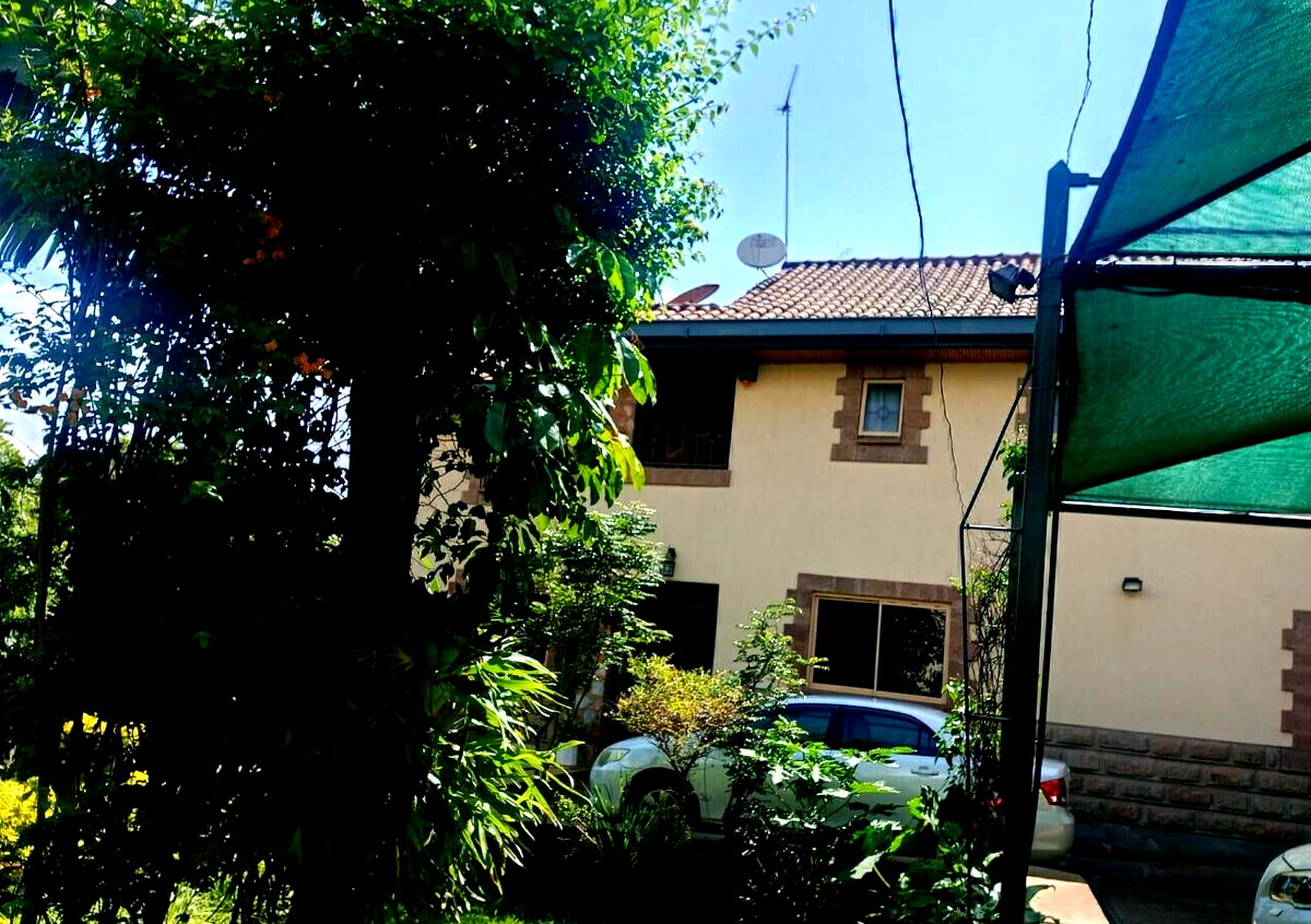 4BR Riverside Townhouse with Own Compound – KES 130M